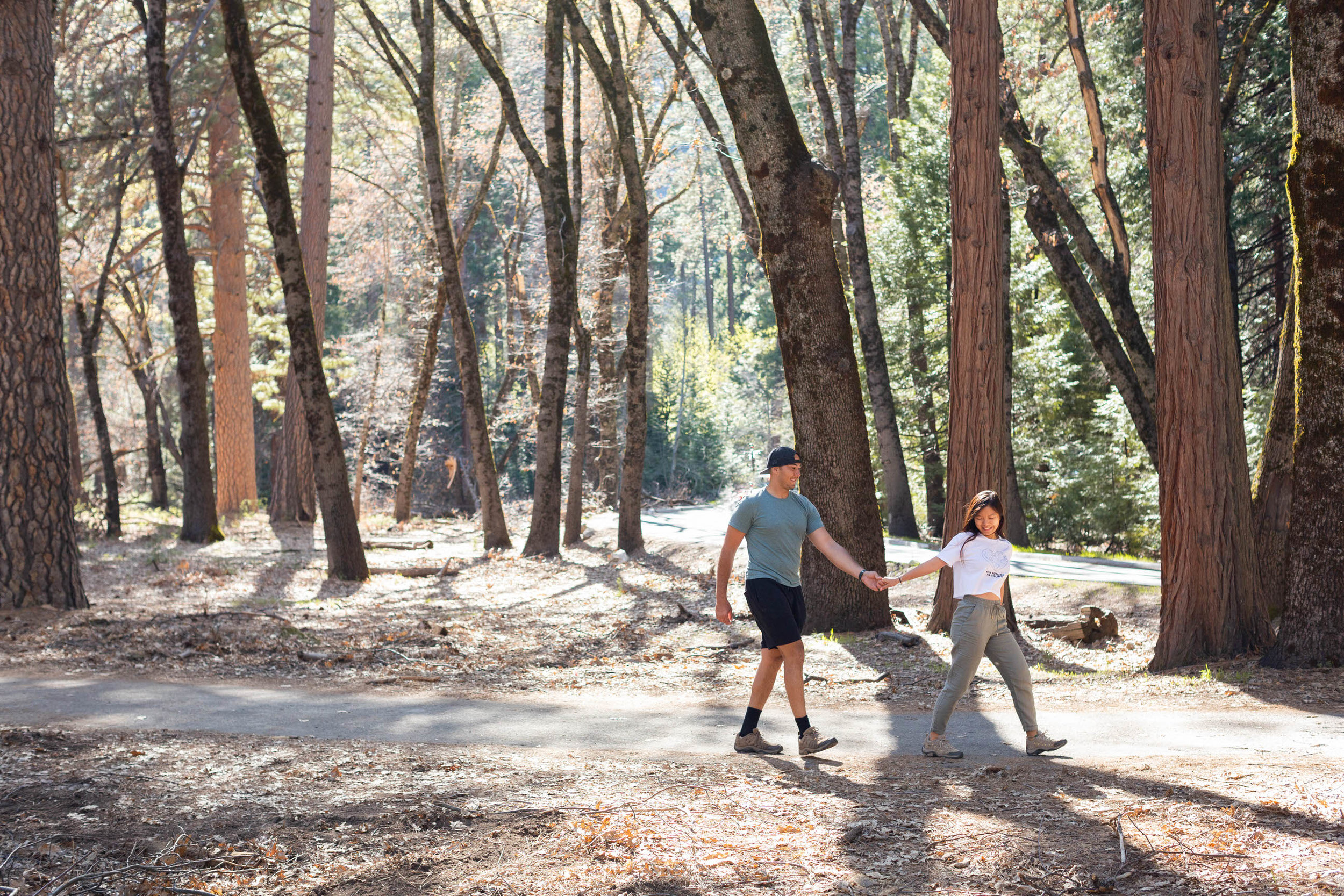 Layback Yosemite Couple Photoshoot